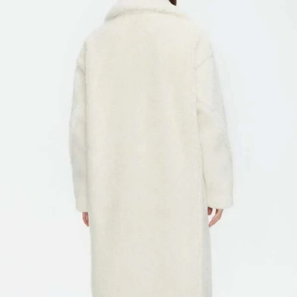 Cream Faux fur oversized button front pocket Teddy Coat - Picture 8 of 11